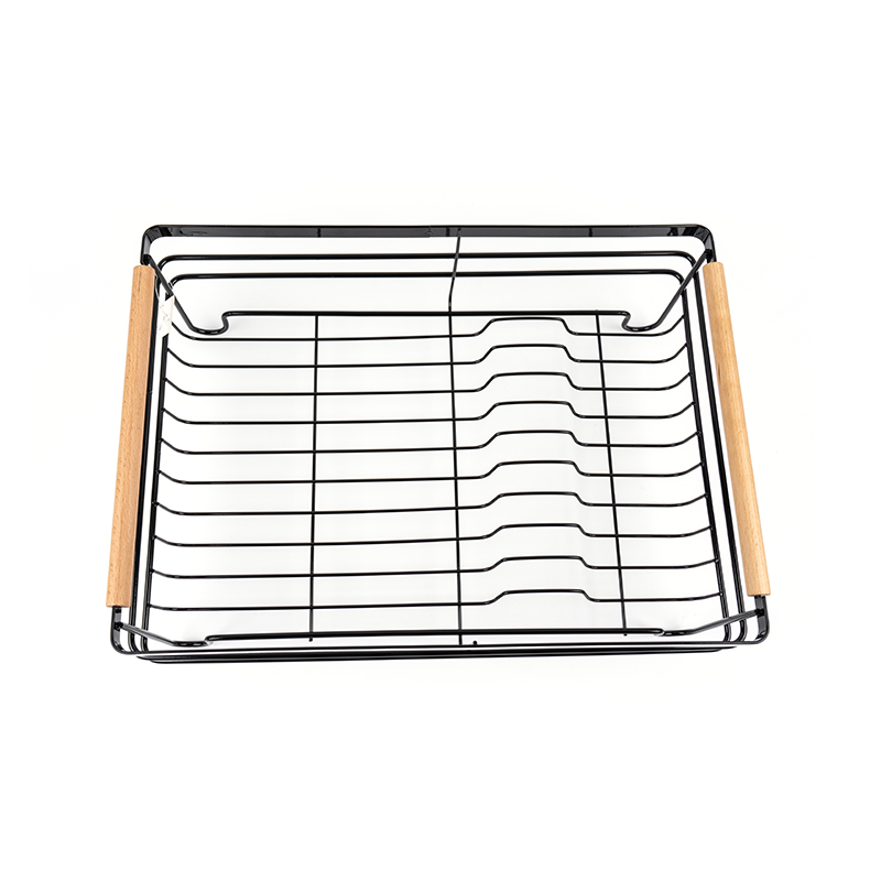 Металлическая сушилка для посуды с деревянными ручками