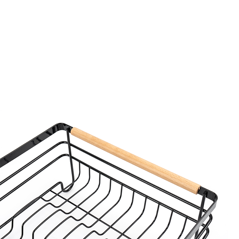 Металлическая сушилка для посуды с деревянными ручками