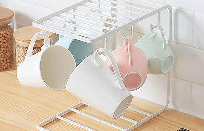 Как выбрать металлическую стойку для кухонных чашек